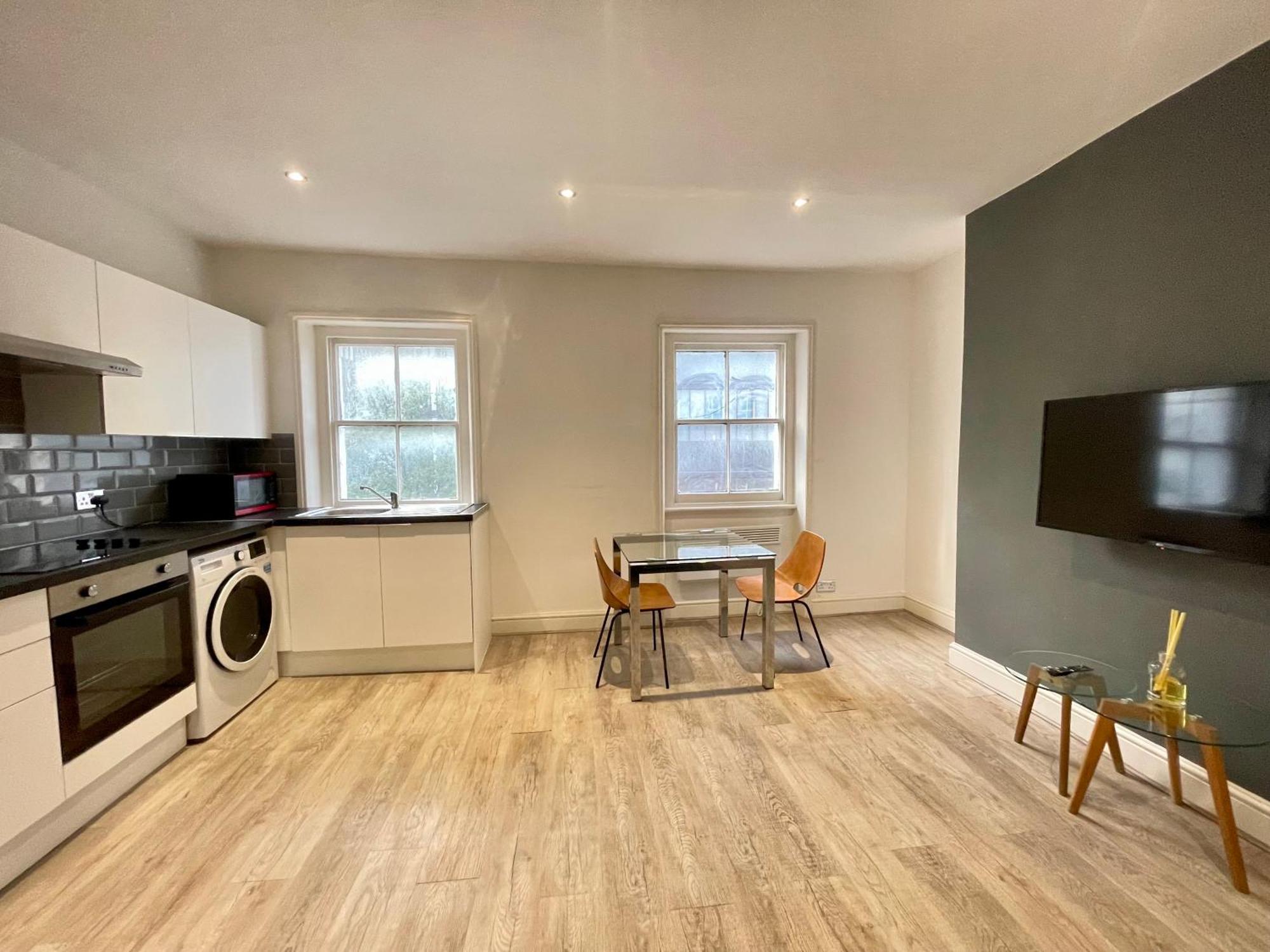 Goodge Street Apartments London Ngoại thất bức ảnh